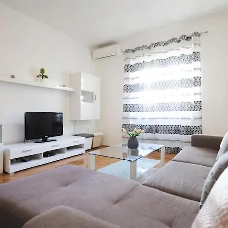 Apartment Cozy Gjirokaster